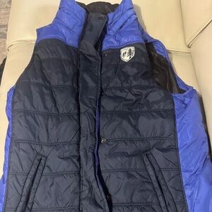 American eagle vest blue and black , size medium